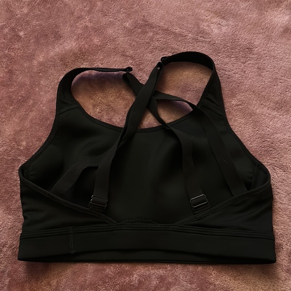 Bundle Nike Sports Bra & Old Navy ☘️ - Picture 4 of 11